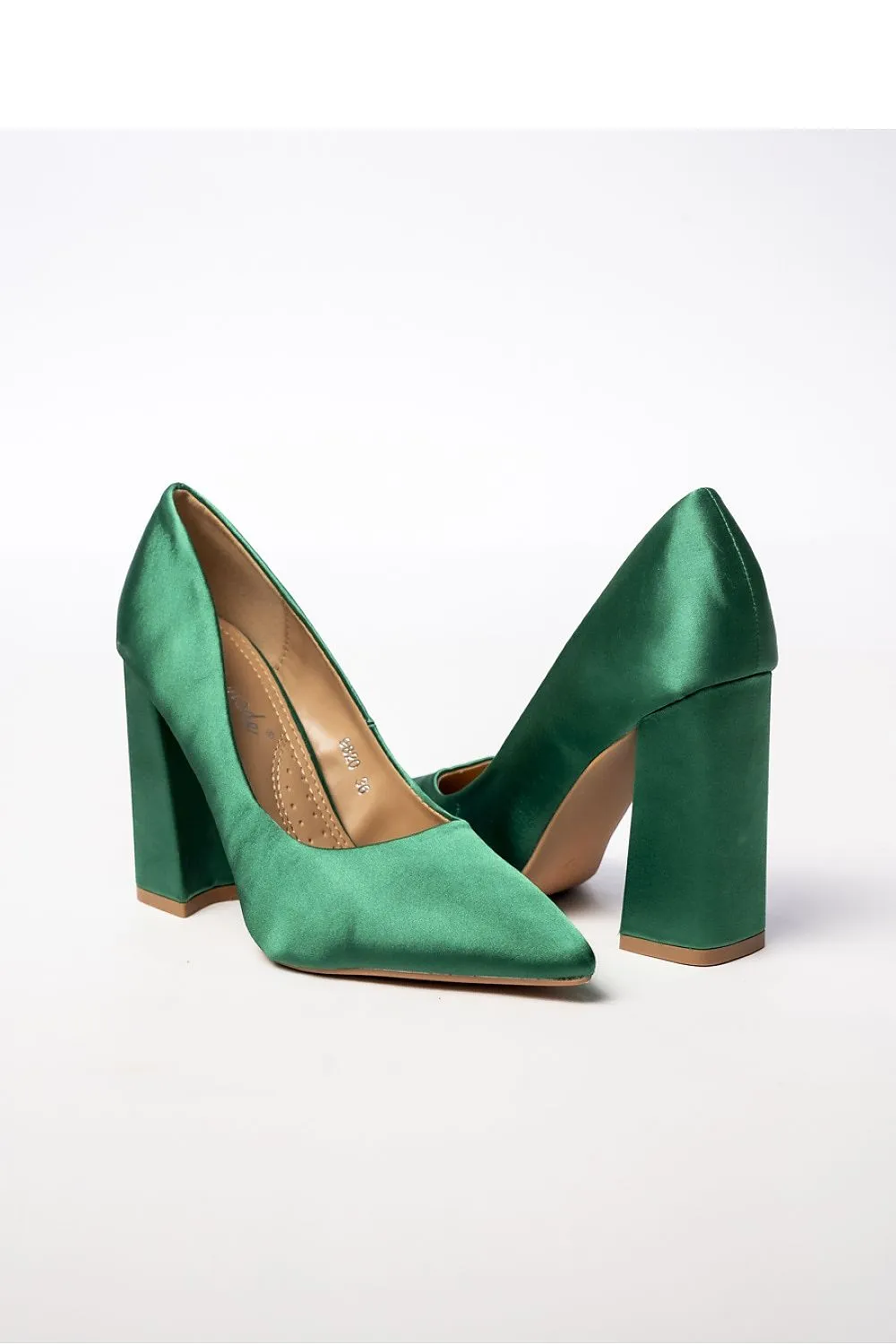 Block heel pumps
