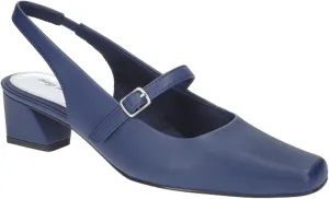 Easy Street Women's Cameo Pump