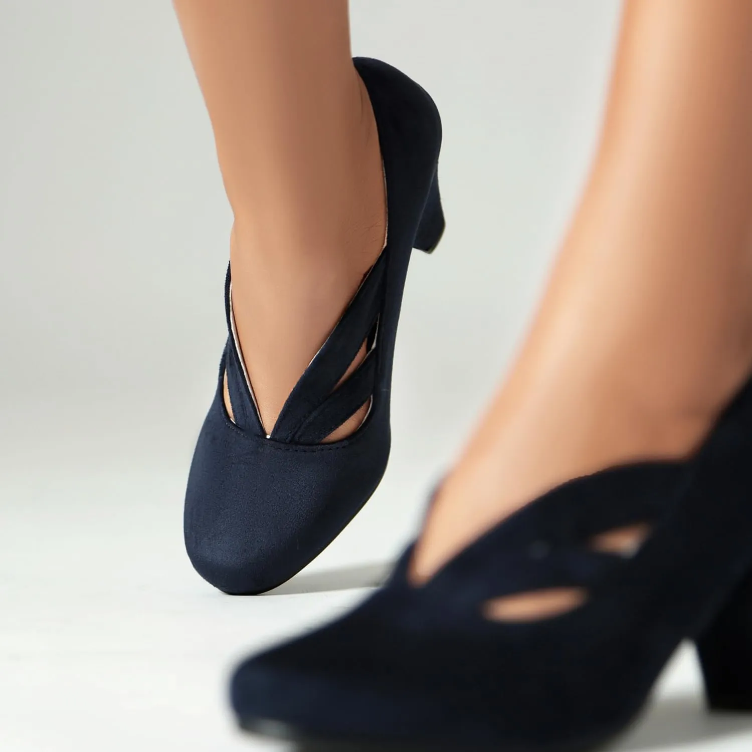 Elerhythm Women's Mary Jane Vintage Heels Gatsby 1920s Pumps Closed Round Toe 1950s Victorian Retro Shoes