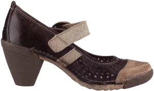 'Tunis' women pump
