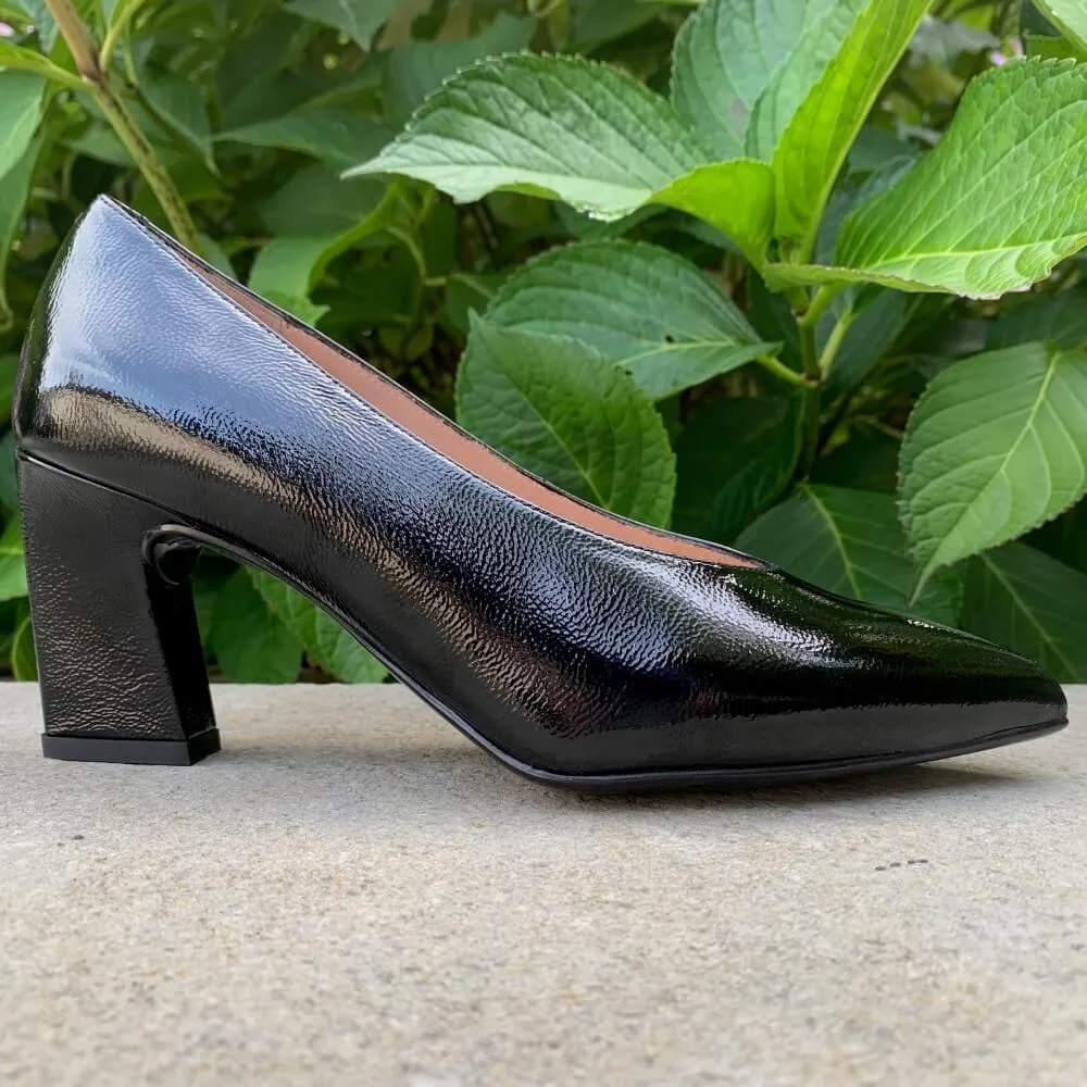 UNISA KRAMP-BLACK PATENT