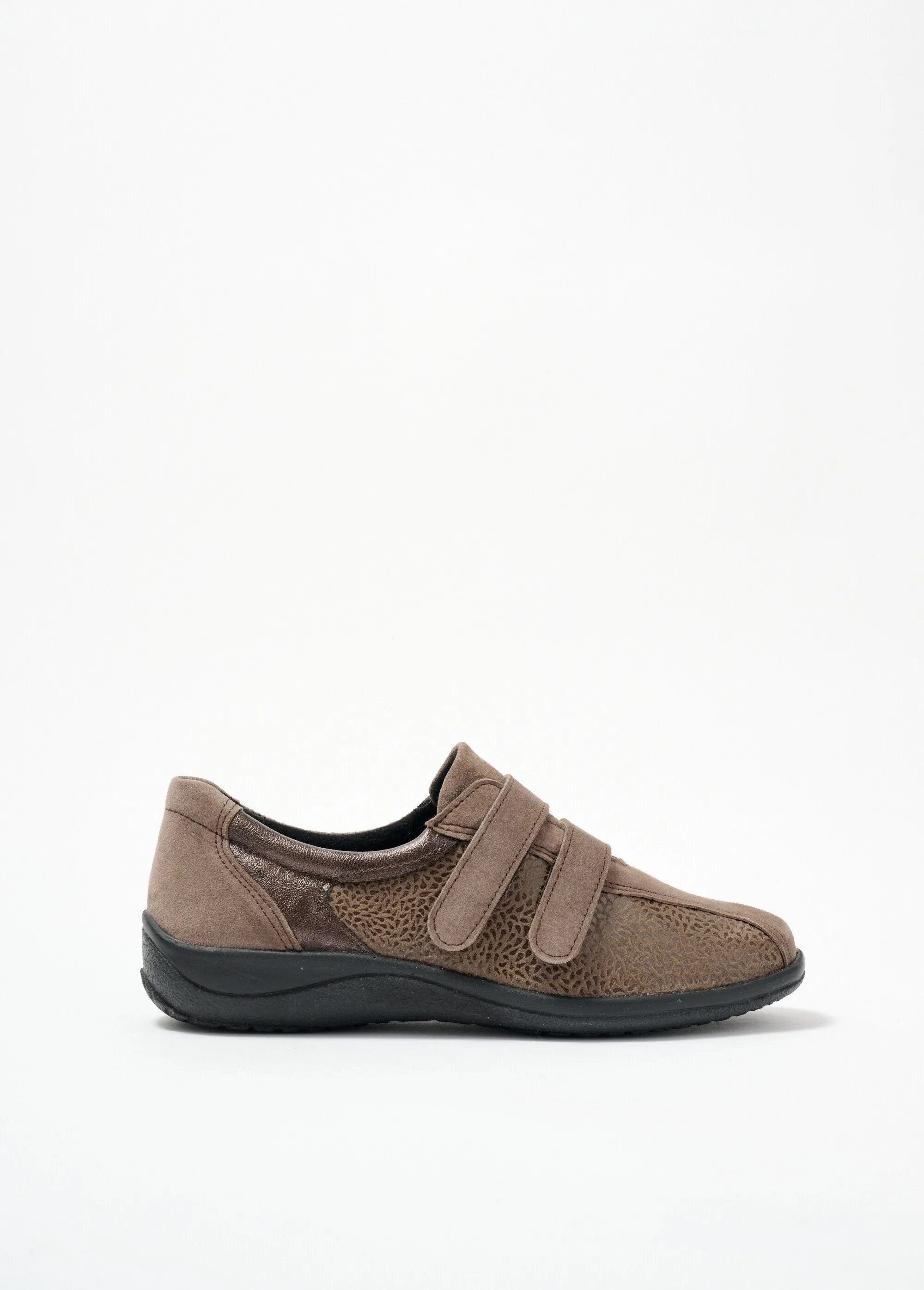 Wide leather derbies for sensitive feet